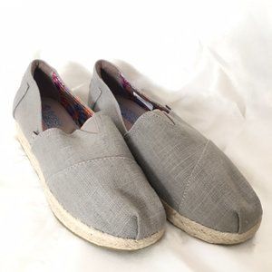 BRAND NEW - BOBS MEMORY FOAM - SLIP ONS - 8.5